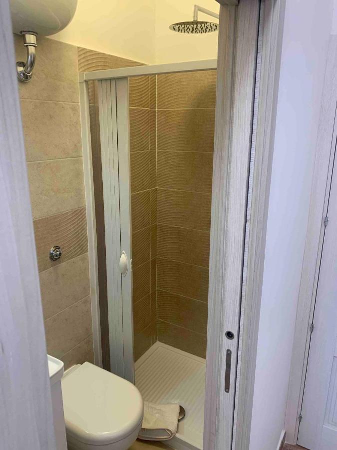 Miris Home Fast And Comfortable With Self Check In 8 Minutes Walk Near Naples Airport Buitenkant foto
