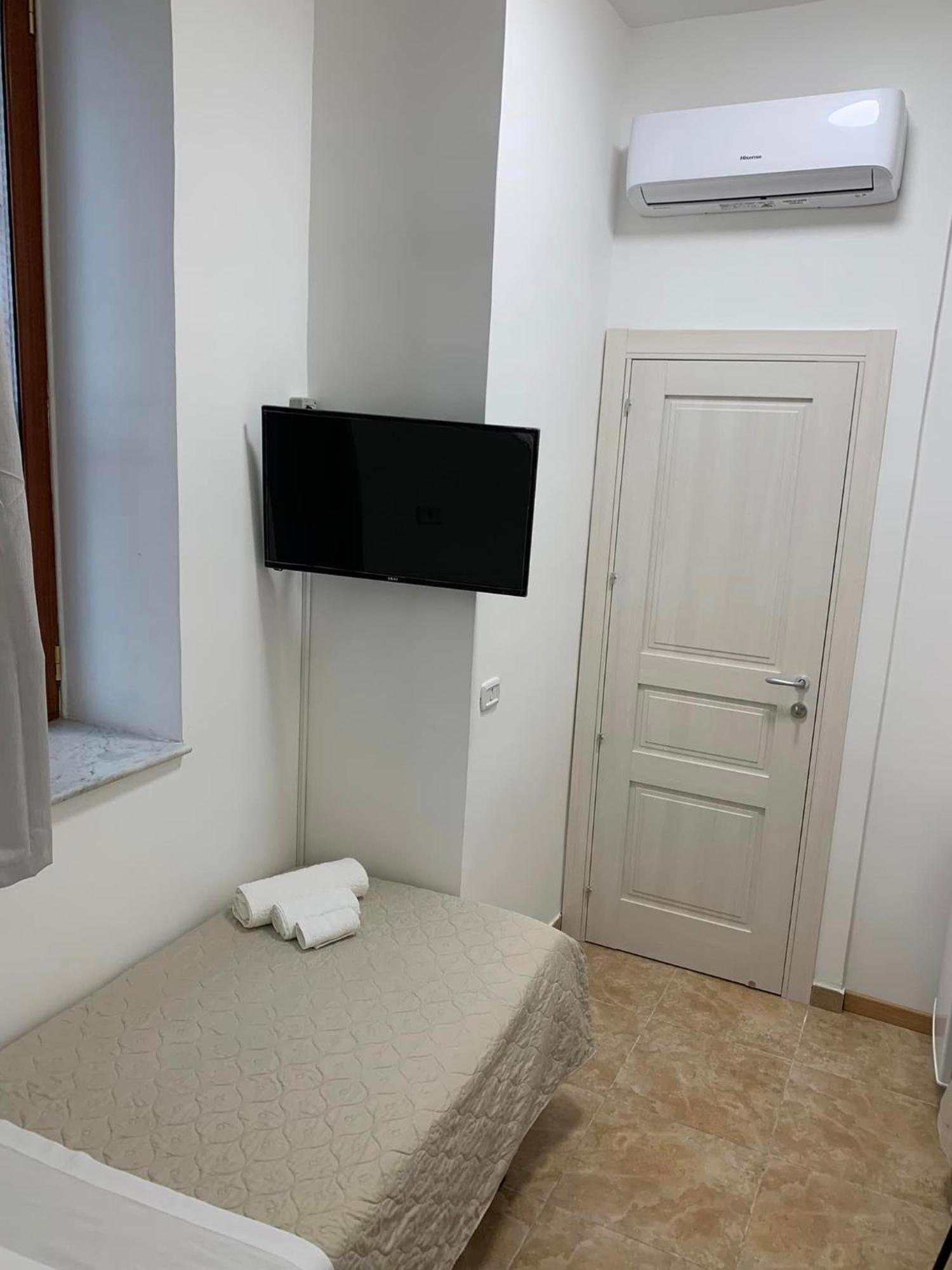 Miris Home Fast And Comfortable With Self Check In 8 Minutes Walk Near Naples Airport Kamer foto